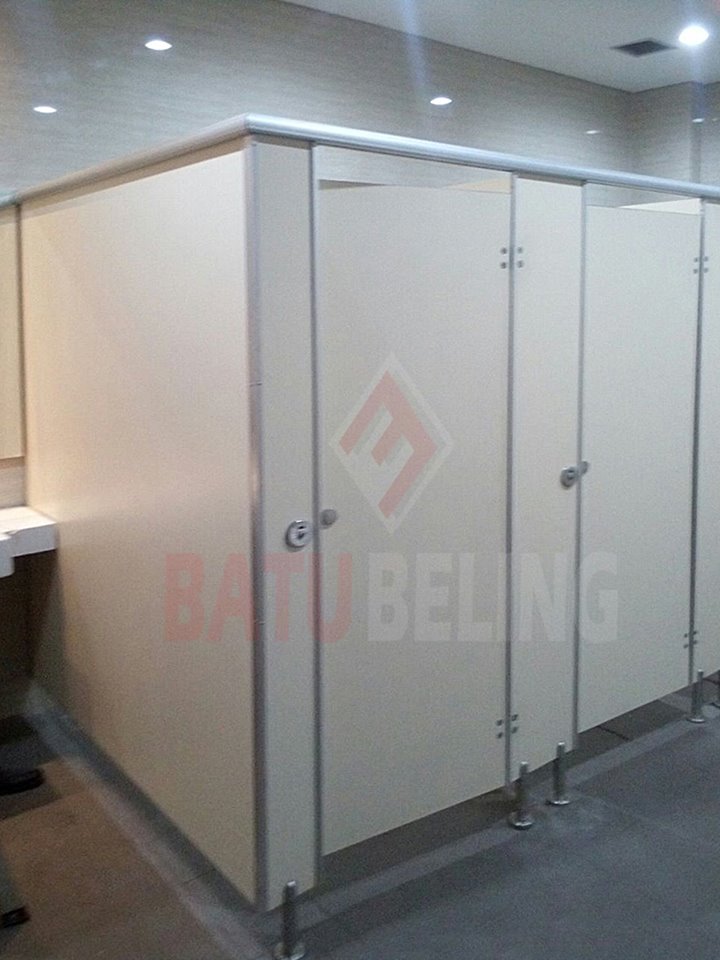 Cubicle Toilet di Pegadaian Karang Asem Surabaya