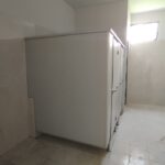 pemasangan cubicle toilet gorontalo - Batu Beling