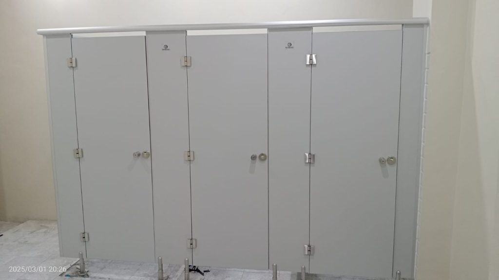 617c7bf1 dd9f 4d04 9802 f8e5c14ea6ac 1 11zon https://cubicletoilet.com/proyek-cubicle-toilet-di-pt-krakatau-posco/ Pemasangan 6 Cubicle Toilet di BMX Muncar Proyek Cubicle Toilet October