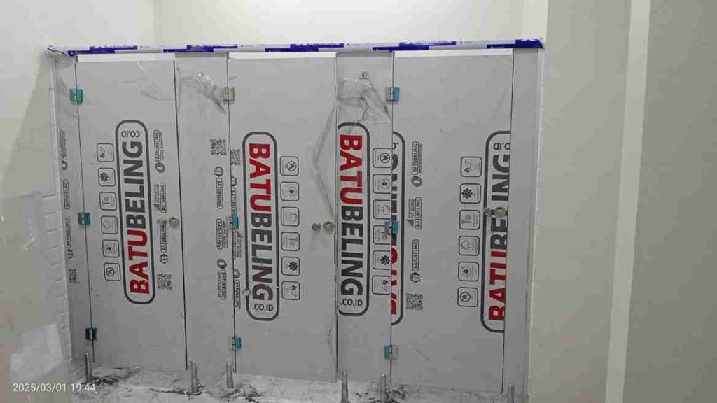 adb7dea2 433d 4367 a744 7244b8a95774 3 11zon https://cubicletoilet.com/proyek-cubicle-toilet-di-pt-krakatau-posco/ Pemasangan 6 Cubicle Toilet di BMX Muncar Proyek Cubicle Toilet October